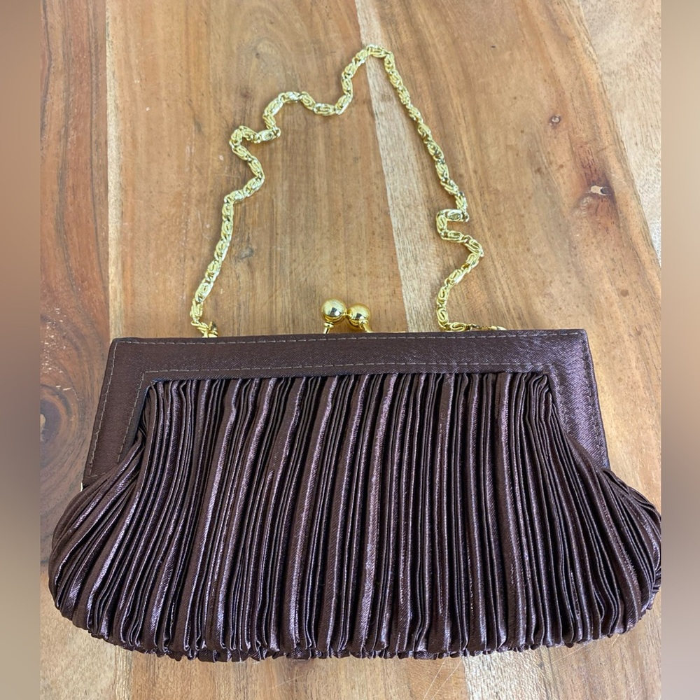 🔶Brown Satin Clutch With Gold Tone Chain Detachable Strap
